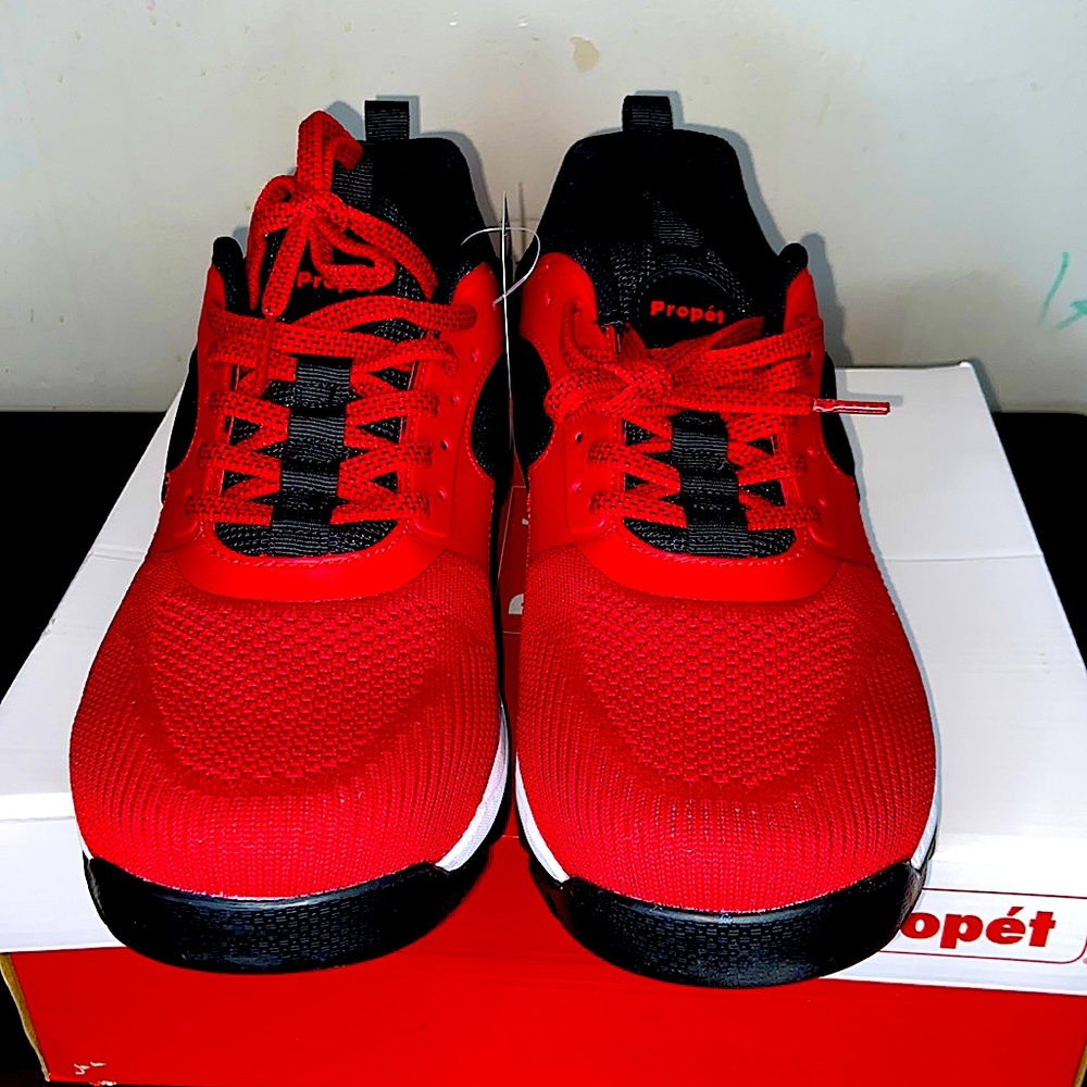 Brand new propet shoes in box size 10